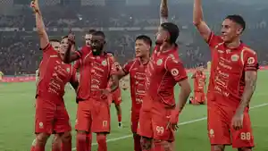 persija-selerbasi-lawan-eprsebaya-di-GBJ.jpg