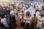 Umas Islam Shalat Ied di Taman Alun-Alun Bandung