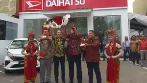 Pembukaan-lokasi-baru-Karunia-Motor-Daihatsu-Banyuwangi-Jumat-1262026.jpg