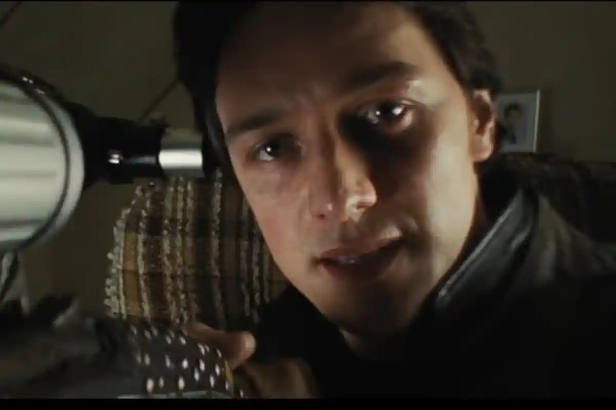 Sinopsis Wanted, Film Action Plot Twist Dibintangi James McAvoy dan Angelina Jolie, Nonton di Vidio