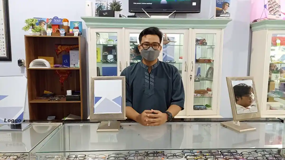 Optik B. Rizki Tawarkan Berbagai Pilihan Kacamata Menarik di Kota Bengkulu