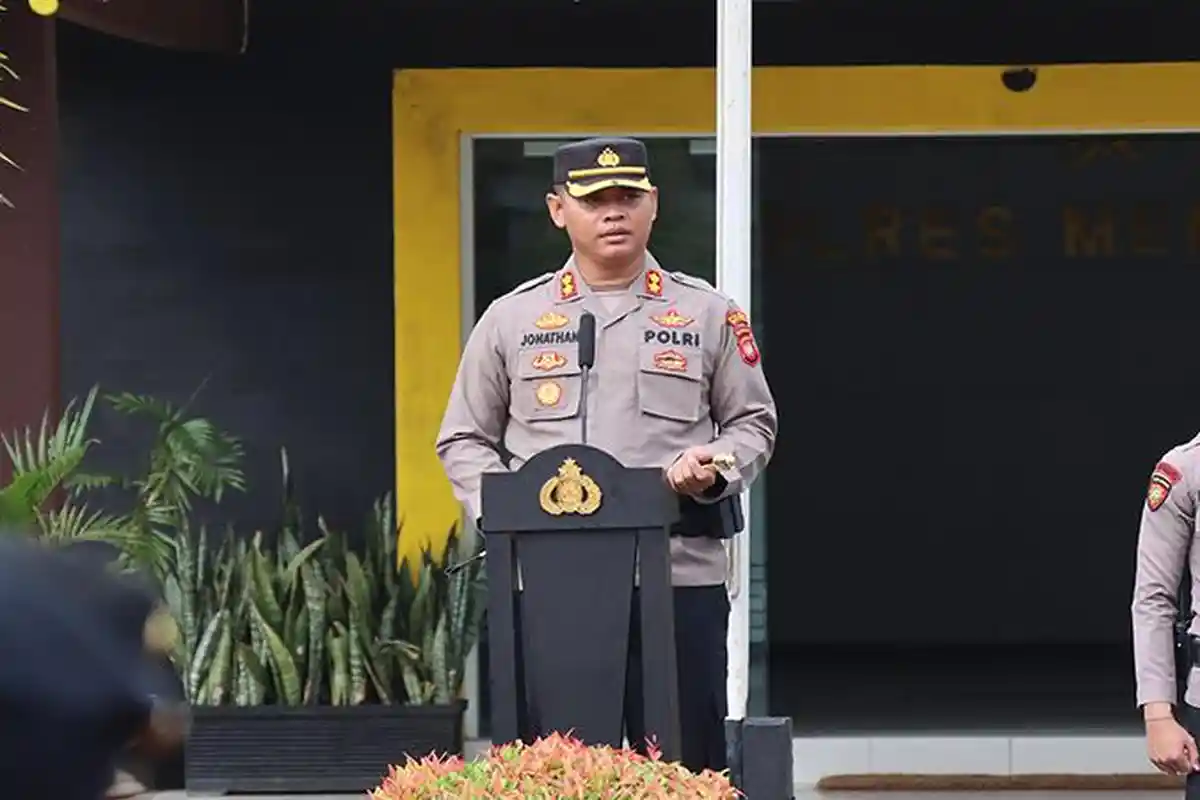 Pimpin Apel Perdana Sebagai Kapolres Mempawah, Jonathan Tekankan Kedisiplinan dan Profesionalisme