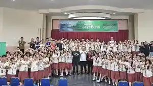 Edukasi-Telkomsel-Jaga-Bumi-kepada-pelajar-SMA-Katolik-fdhhfghfgh.jpg