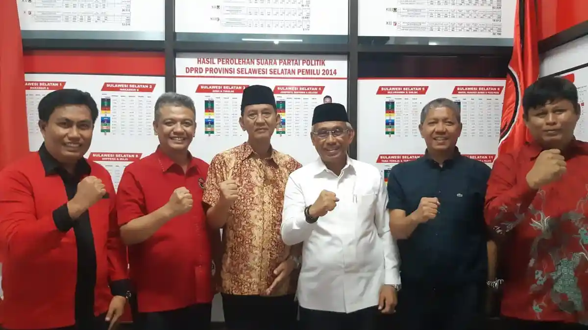 Irwan Wawancara Pagi, Husler Siang di PDIP Sulsel