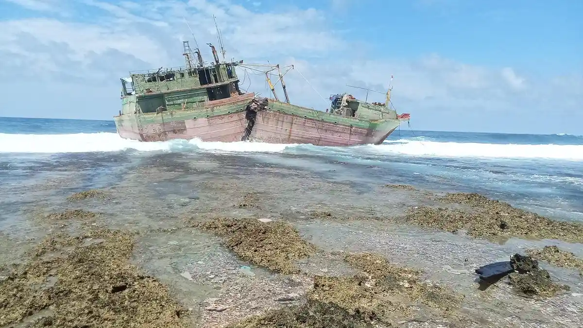 Bukan Ilegal,Kapal Terdampar di Pulau Simeulue Cut Ternyata Milik Perusahaan Perikanan asal Jakarta