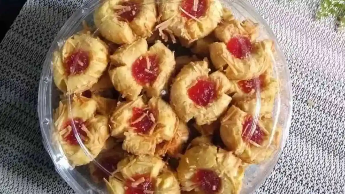 Resep Thumbprint Stroberi, Kue Lebaran