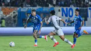 Persib-Menang-Lawan-Borneo-Jalak-Harupat.jpg
