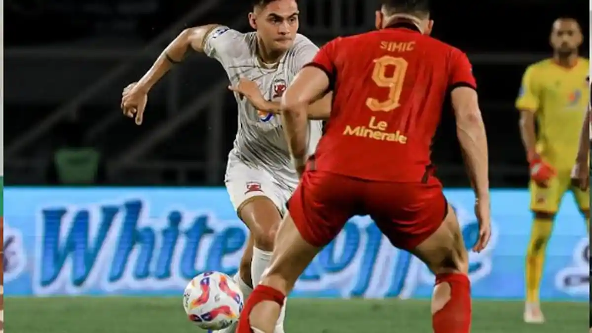 Biodata Christian Rontini, Bek Timnas Filipina yang Dikaitkan ke ...