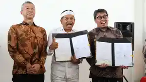 Pemerintah-Provinsi-Jawa-Barat-bersama-dengan-PT-Jabar-Environm.jpg