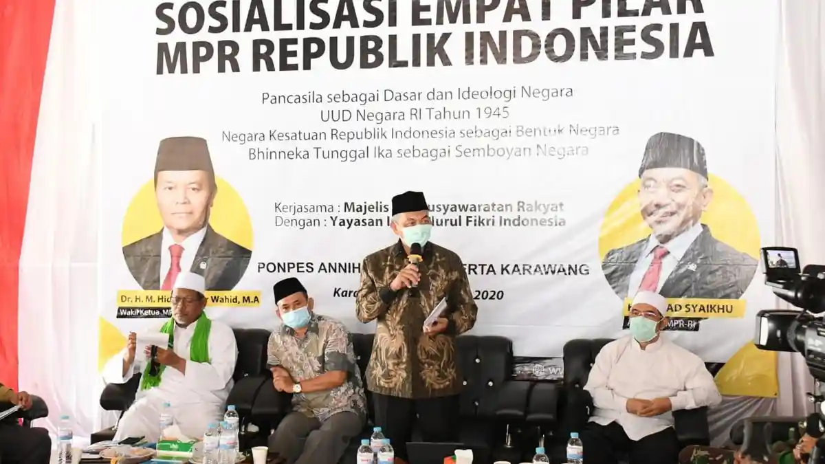 Sosialisasi Empat Pilar, HNW Ingatkan Pesan Bung Karno Jasmerah