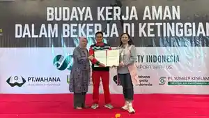 Bumi-Karsa-meraih-Penghargaan-Platinum-K3.jpg