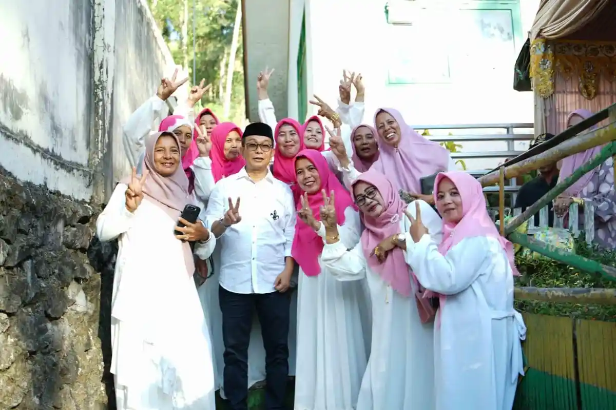 Prof Syukri Akub Dampingi Suwardi Haseng Kampanye di Desa Mariorilau Soppeng