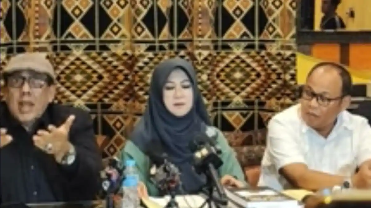Tak Ditahan Kejaksaan, Dokter Tifa Bantah Ada Campur Tangan Pihak Tertentu - Wartakotalive.com