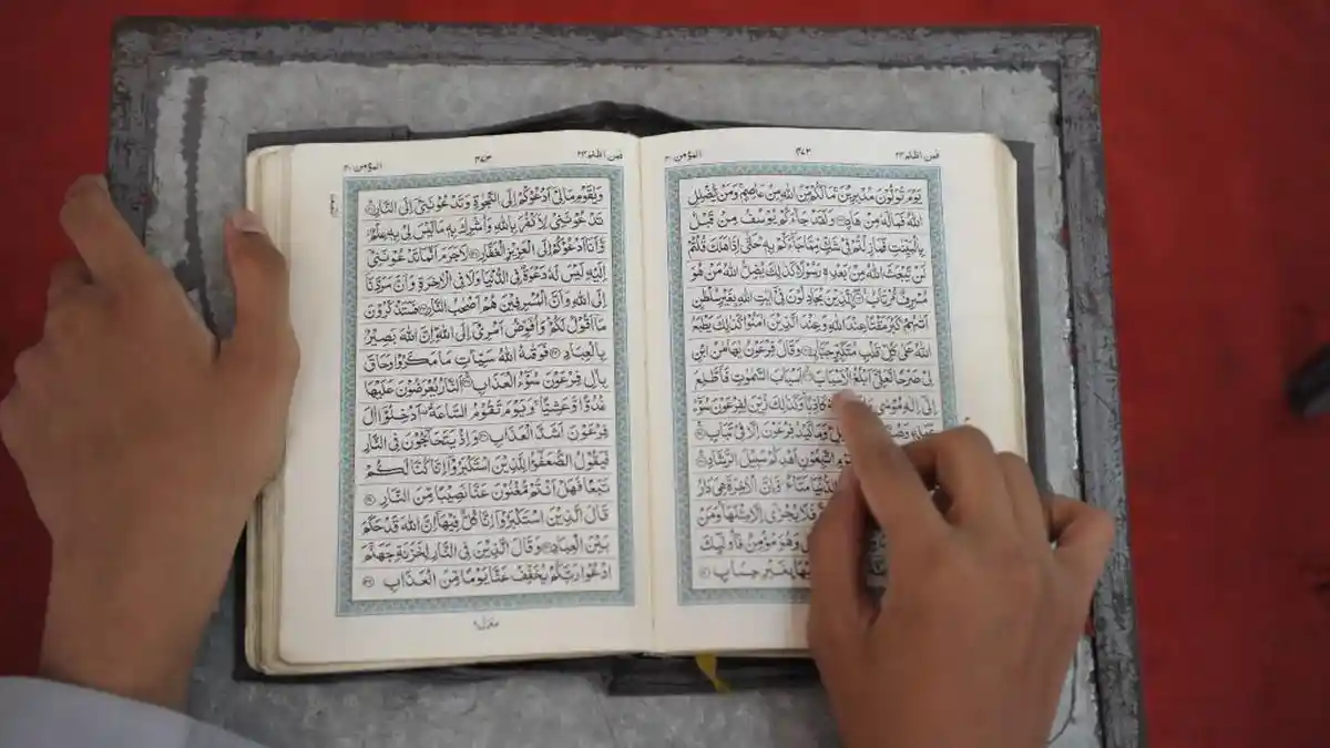 Doa Sujud Sajadah , Amalan Sunnah Ringan yang Punya Pahala Besar saat Tilawah Quran