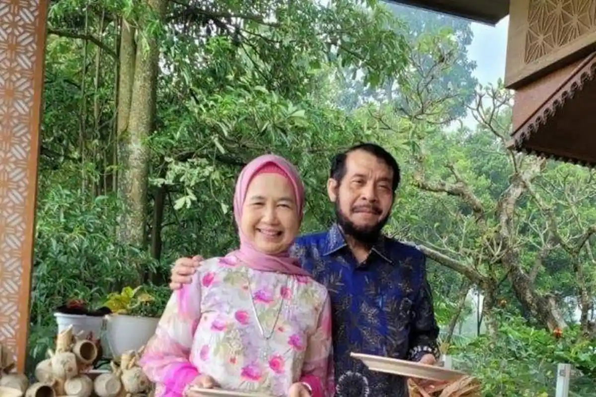 Ketua MK dan Adik Jokowi Makin Romantis Jelang Penikahan Besok