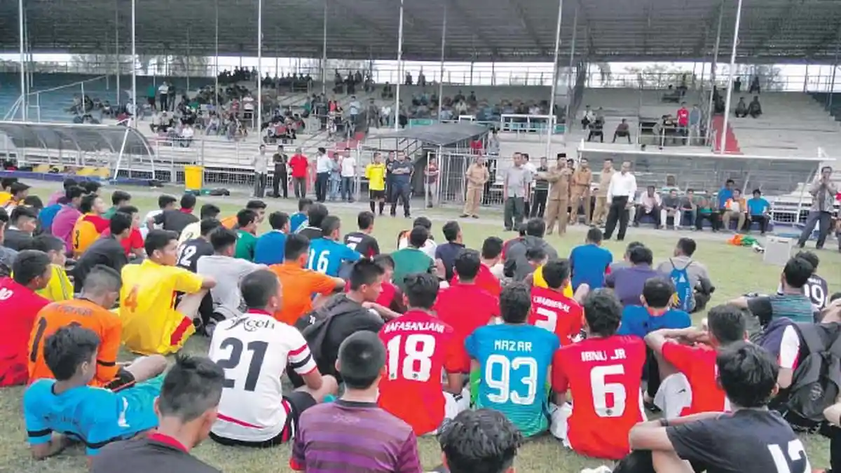 Dek Gam Siap Beli Saham Persiraja