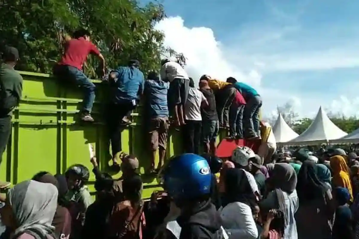 Ini Penyebab Ribuan Warga Saling Berebut saat Pasar Murah di Baubau Sulawesi Tenggara