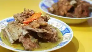 20240708-Mengenal-Tengkleng-Kuliner-Khas-Solo-Makanan-Favorit-Gibran-Rakabuming.jpg