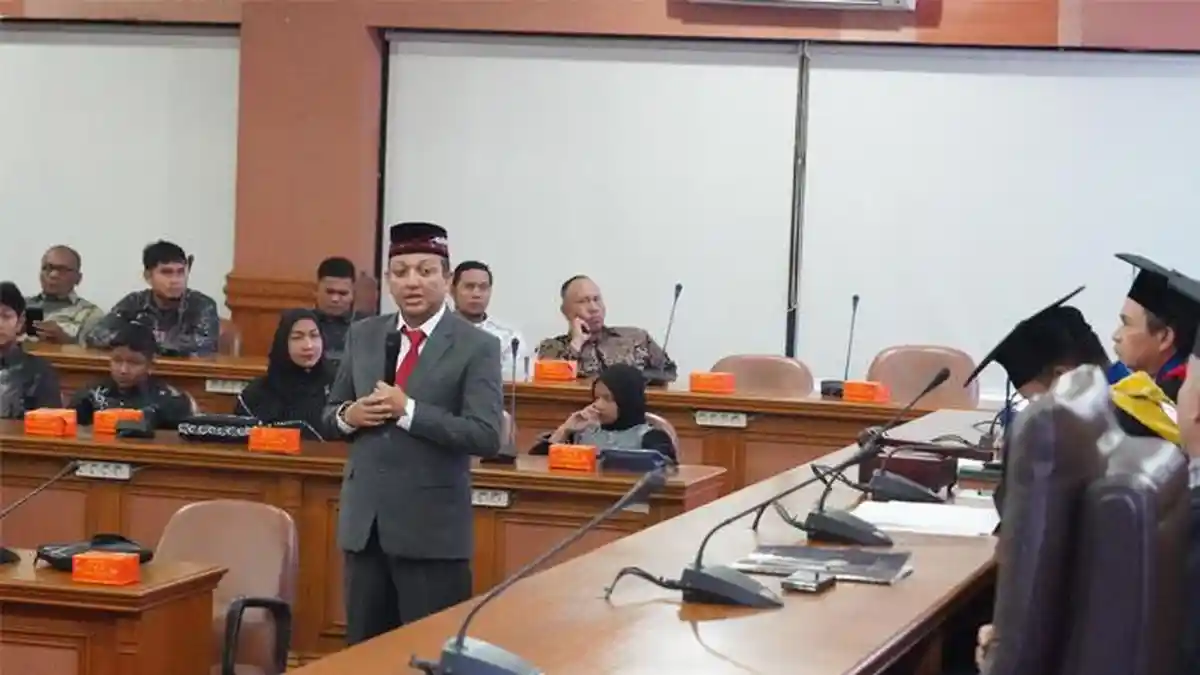 Dua Rektor Uji Teuku Kemal Fasya, Ujian Terbuka Program Doktoral USU