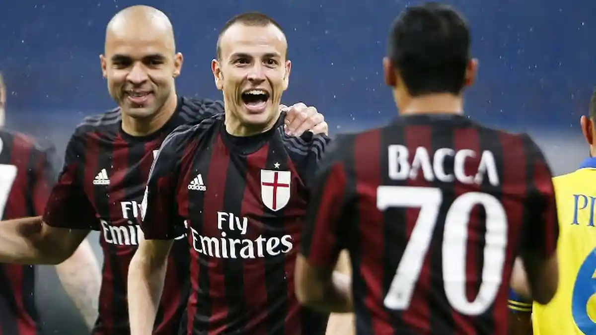 AC Milan Kini Tak Lagi Dihuni Para Manula