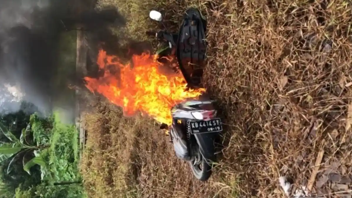 Beraksi di Jalan Ampera, Dua Tersangka Jambret Ditangkap Warga di Desa Pal IX Kubu Raya