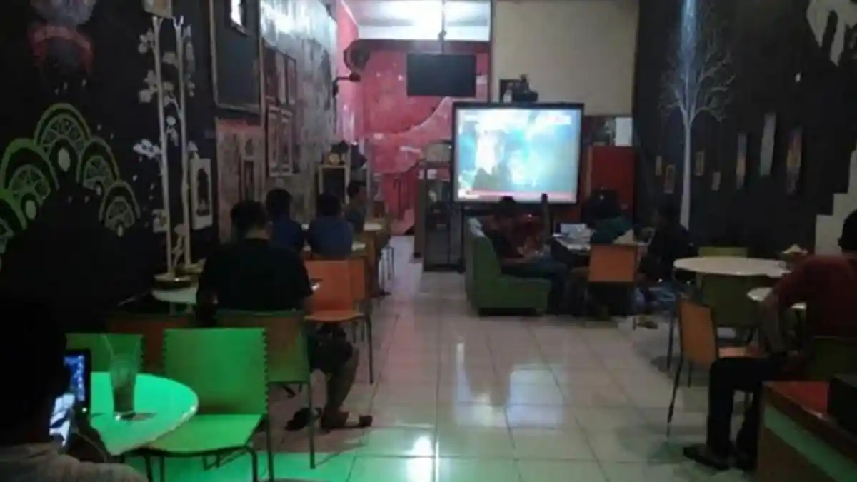 TRIBUNWIKI: Tujuh Warkop Sekitar Jl Monumen Emy Saelan Yang Bisa Jadi Pilihan