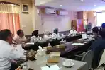 PKH-DICORET-Suasana-rapat-dengar-pendapat-Komisi-D.jpg