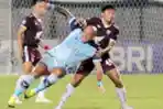 Duel Antara Persela Lamongan vs PSM Makassar Imbang 1-1