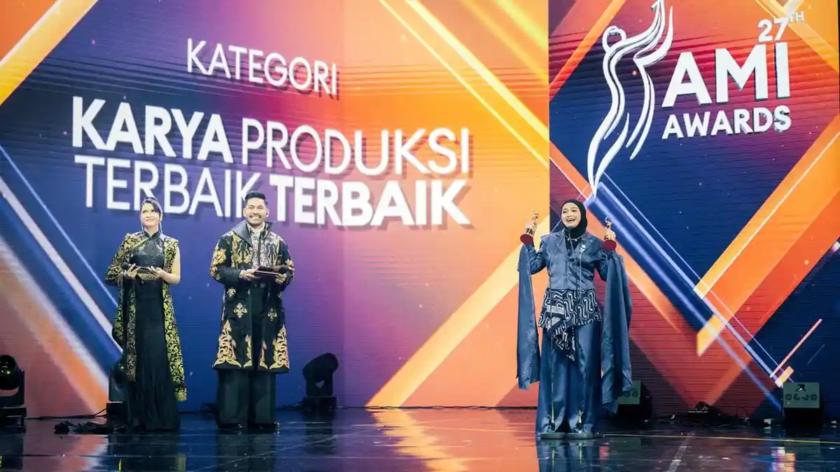 Persembahkan Trofi Bertabur Berlian, Frank & co. Kembali Dukung Malam Puncak AMI Awards Ke-27