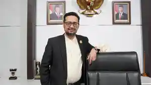 Profil-Ade-Sukron-dari-Tenaga-Ahli-Anggota-DPR-RI-kini-Jadi-Ketua-DPRD-Kabupaten-Bekasi.jpg