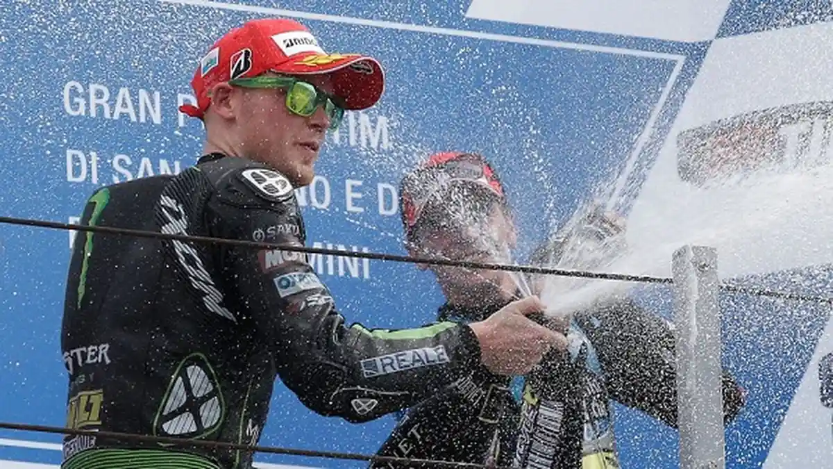 Bradley Smith Ketagihan Naik Podium Lagi