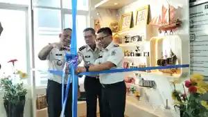 Imigrasi-res.jpg