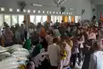 Nenek Ampuni di Kudus Senang Terima Beras CPP 10 Kg saat Jelang Lebaran