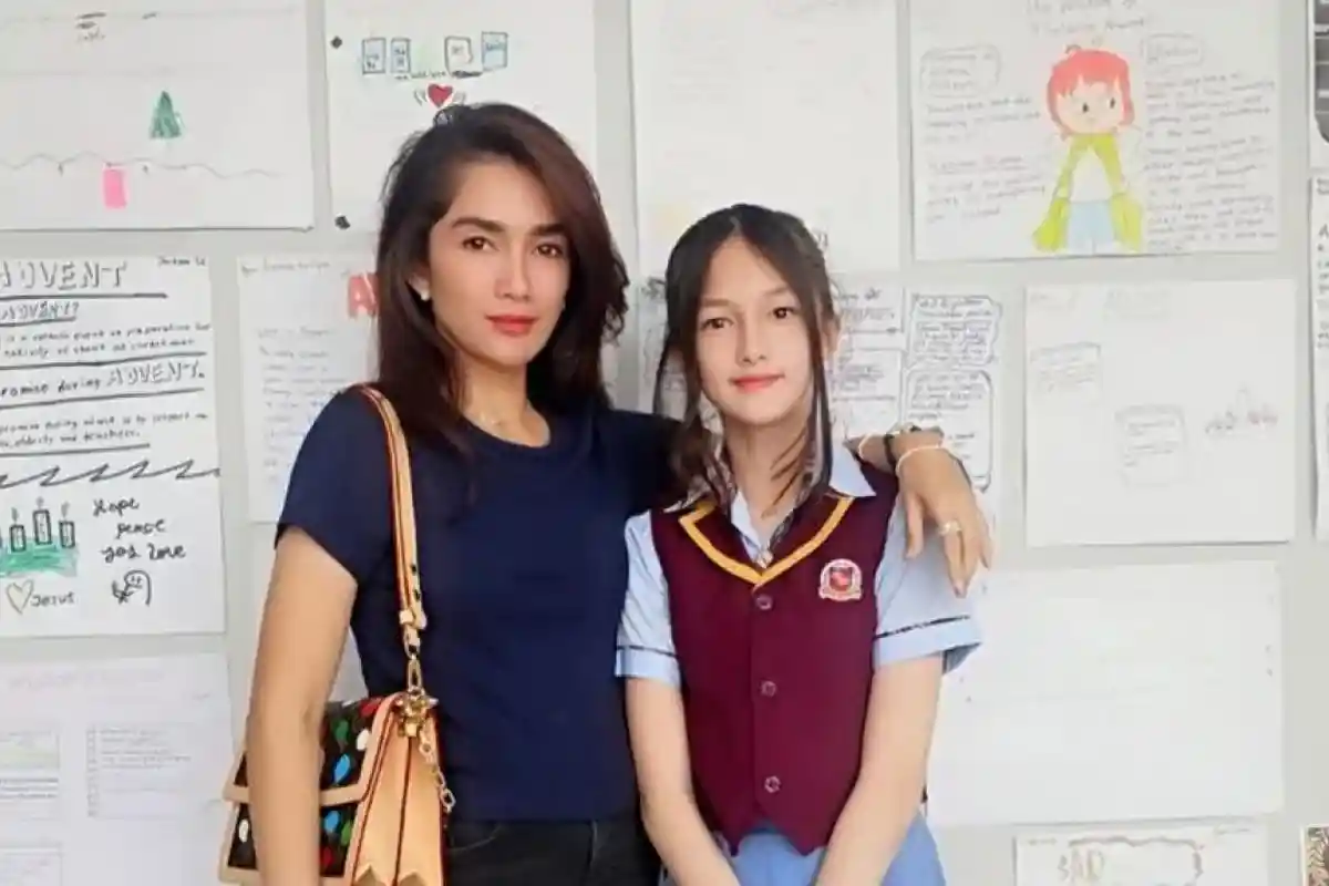 Intip Visual Cantik Elea, Anak Andhika Pratama dan Ussy Sulistiawaty yang Baru Lulus Sekolah