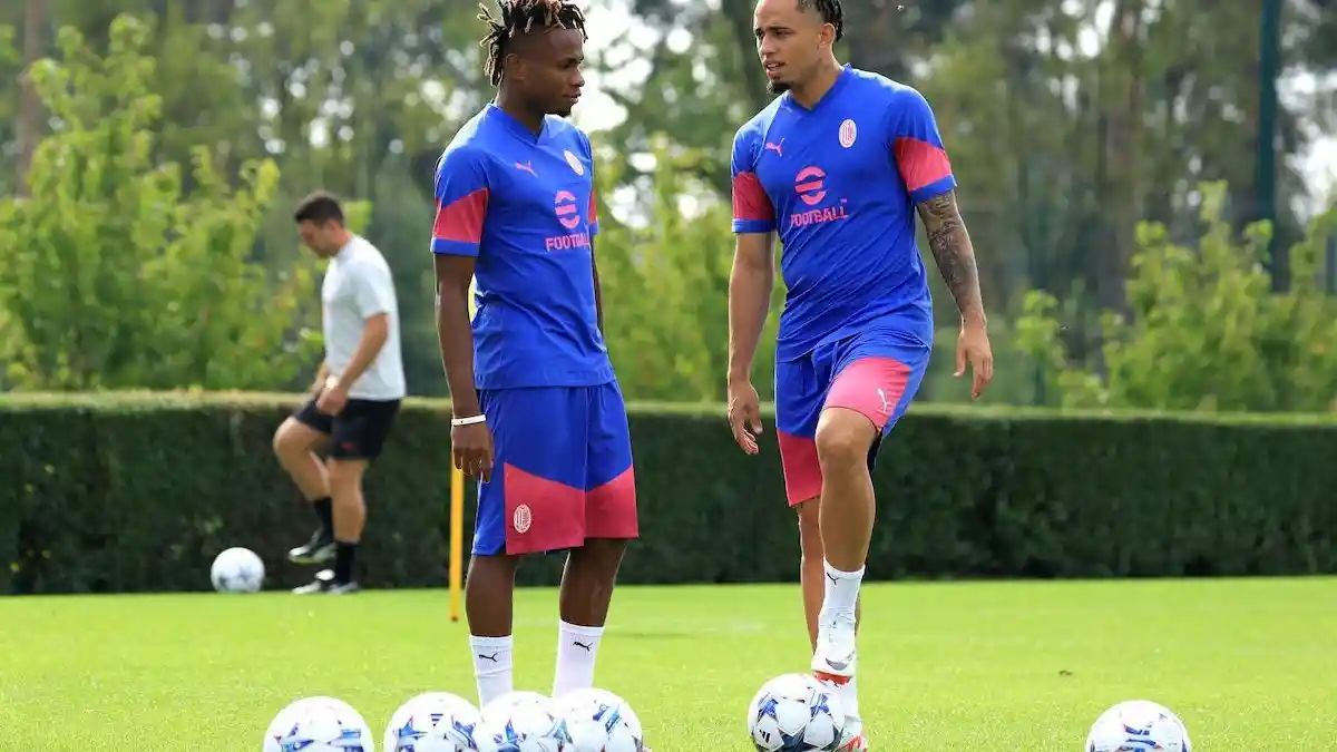 Rotasi Taktis Stefano Pioli: Giroud dan Leao di Bangku Cadangan saat AC Milan Lawan Cagliari