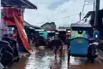 Situasi-Pasar-Tanjung-Raja-saat-tergenang-air-pada-Jumat-852026-siang.jpg