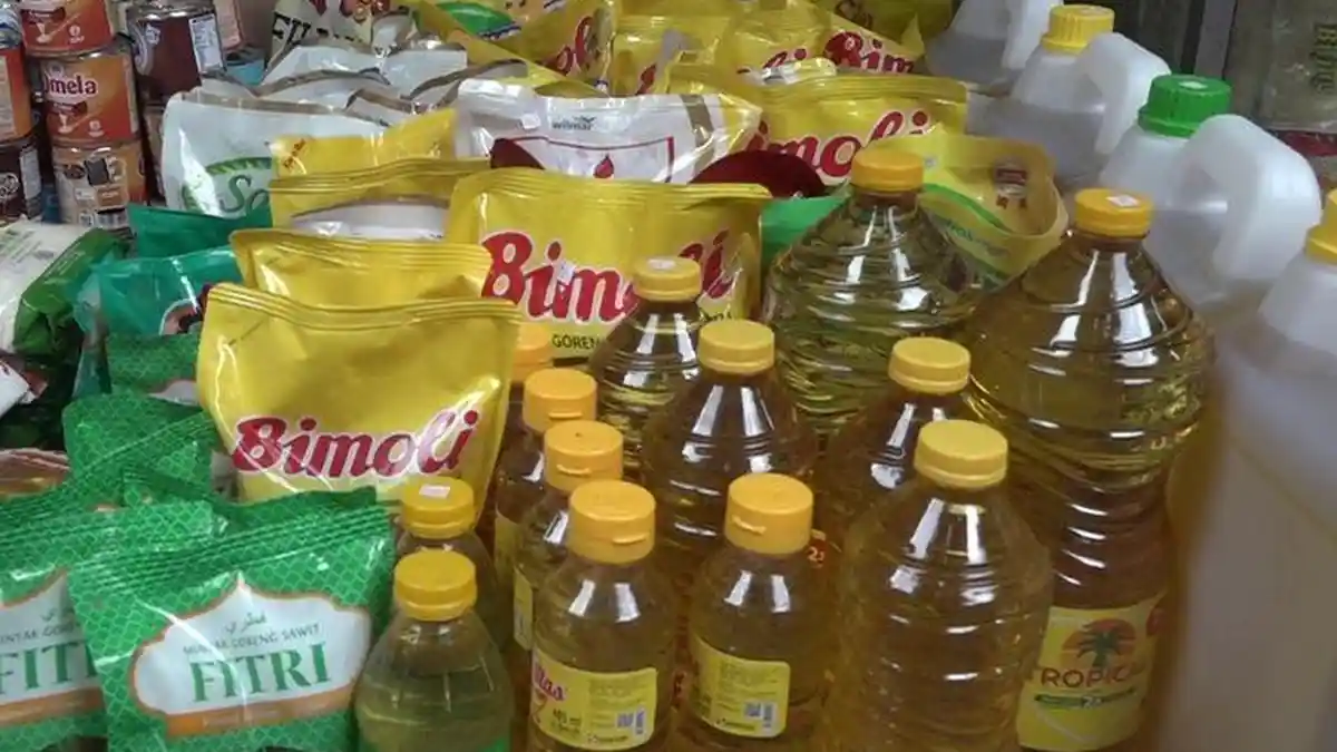 Harga Minyak Goreng Berbagai Merek di Alfamart dan Indomaret Kamis, 14 April 2022