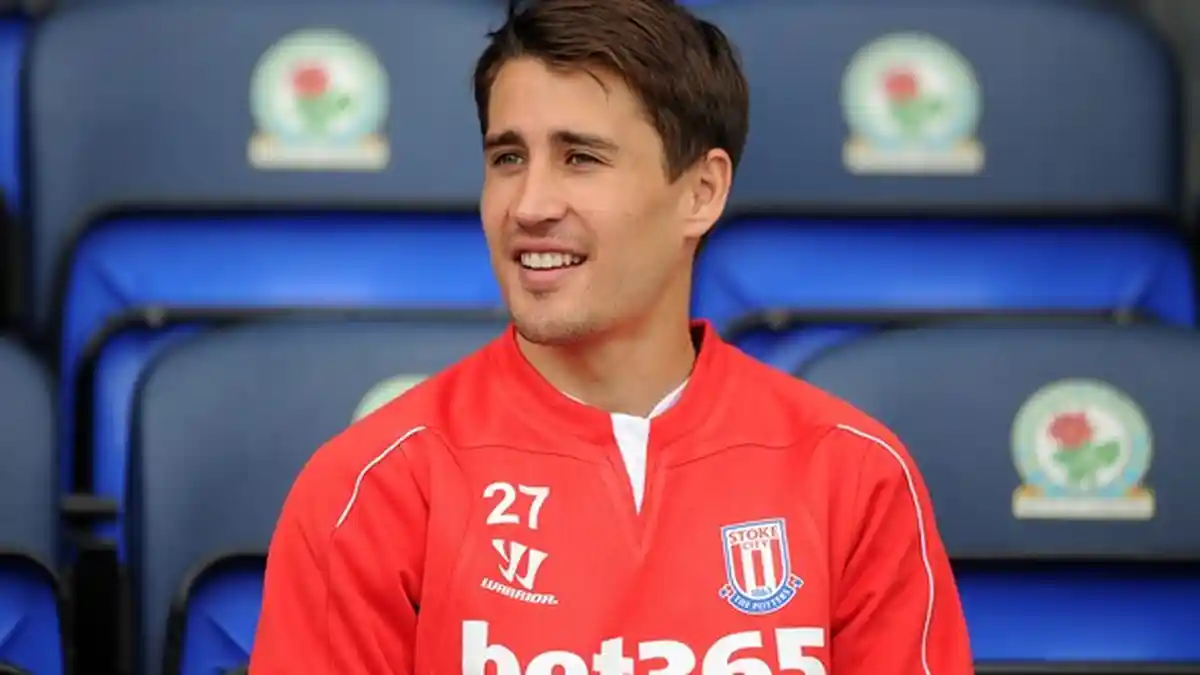 Mark Bowen Yakin Bojan Krkic Bisa Bersaing dengan Xherdan Shaqiri