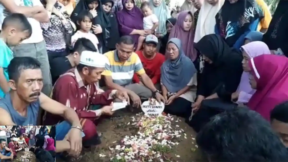 Hujan Tangis Saat Pemakaman Pretty Asmara