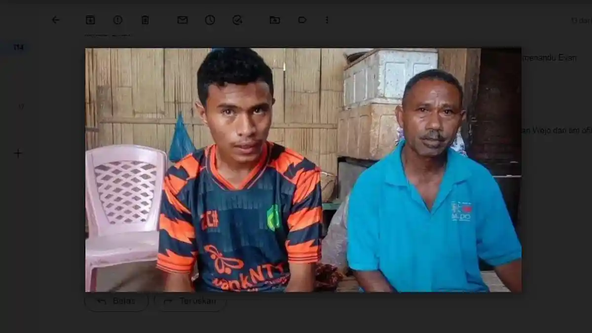 Matheus Lagadoni, 'Ahli Tulang Tradisional' Rawat Bek PSN Ngada, Evan Wejo