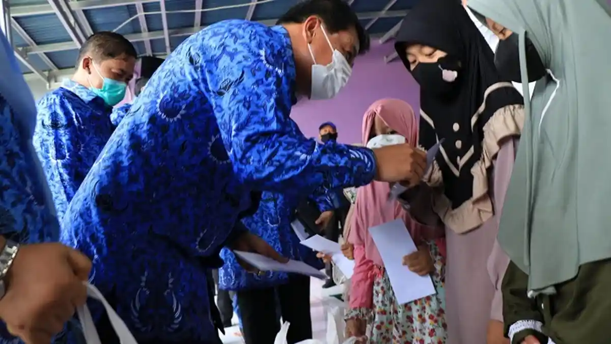 Korpri Kabupaten Tangerang Berbagi Rasa kepada Anak Yatim dalam Peringatan HUT ke- 50 Korpri