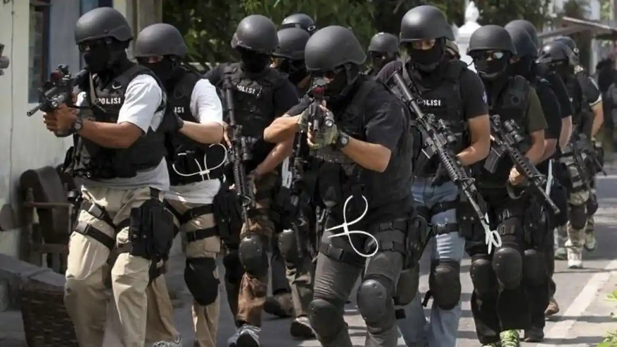 Pak RT Ditangkap Densus 88 saat Beli Obat di Apotek, Keluarga Kaget Mendengarnya