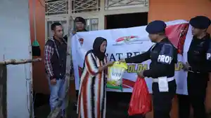 brimob-berbagi-jumat.jpg