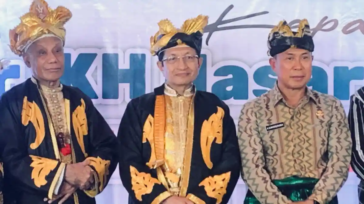 Menteri Agama Nasaruddin Umar Diberi Gelar Mia Ogena Yi Sarana Agama di Baubau Sulawesi Tenggara