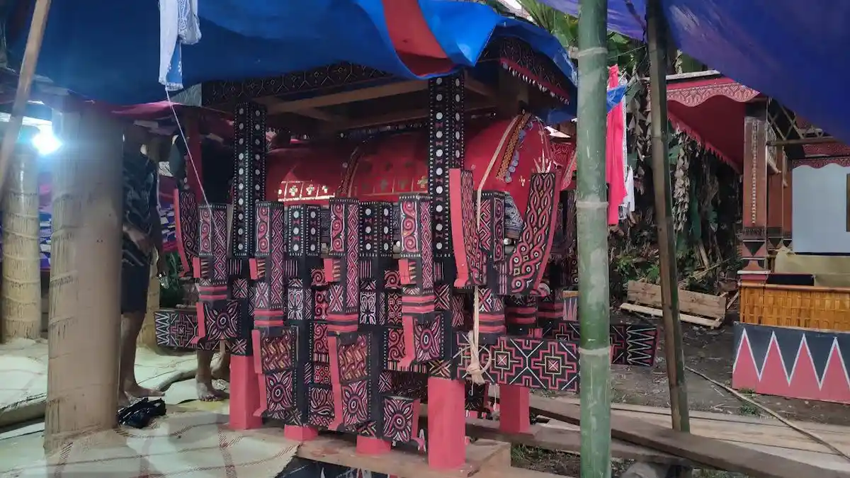 Peti Mati Ne' Linggi Dihiasi Lelehan Emas Asli, Jadi Penanda Strata Sosial