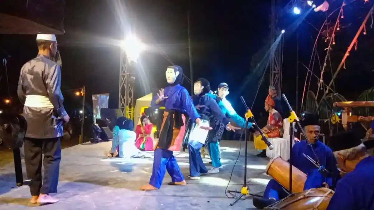 Kisah Dermawan, Sang Pewaris Tari Tupeng Semangat Menjaga Warisan Budaya Natuna - TARI-TUPENG-WARISAN-BUDAYA.jpg