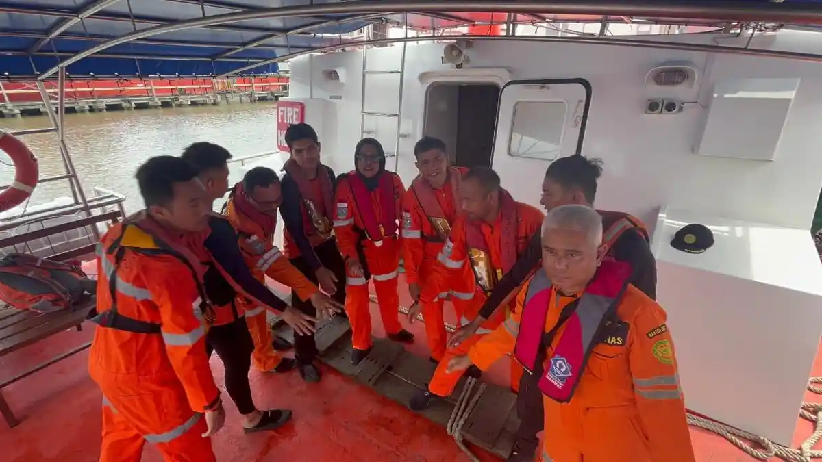 Kapal Bocor dan Terbalik Dihempas Angin, 1 dari 4 Nelayan Hilang di Perairan Panipahan Rohil