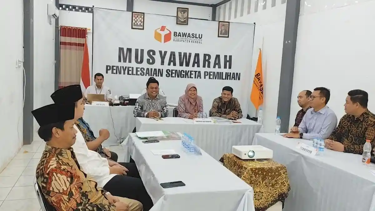 Musyawarah Tertutup Gugatan Dico - Ali Pilkada Kendal Buntu Lagi