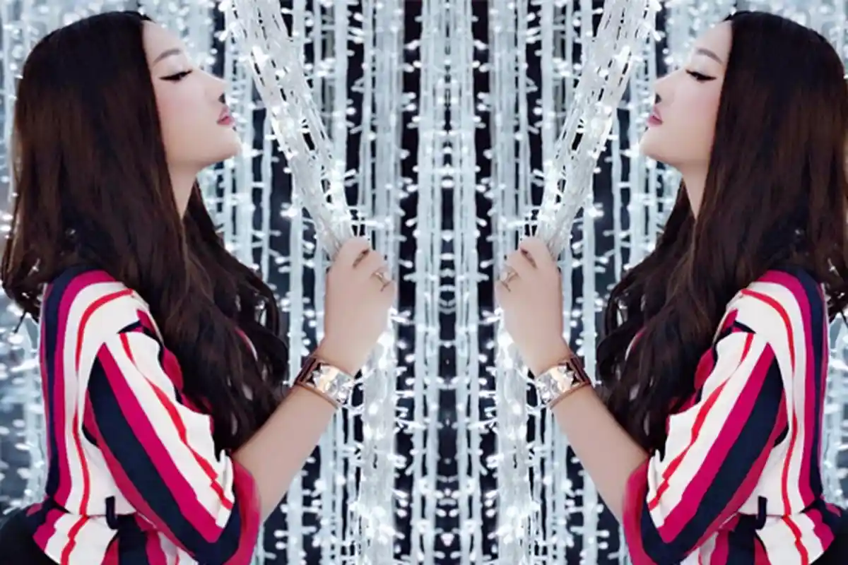 Lucinta Luna Videokan Dirinya di Antara Lampu-lampu Kecil, Banjir Pertanyaan Dua Pertanyaan Kocak!