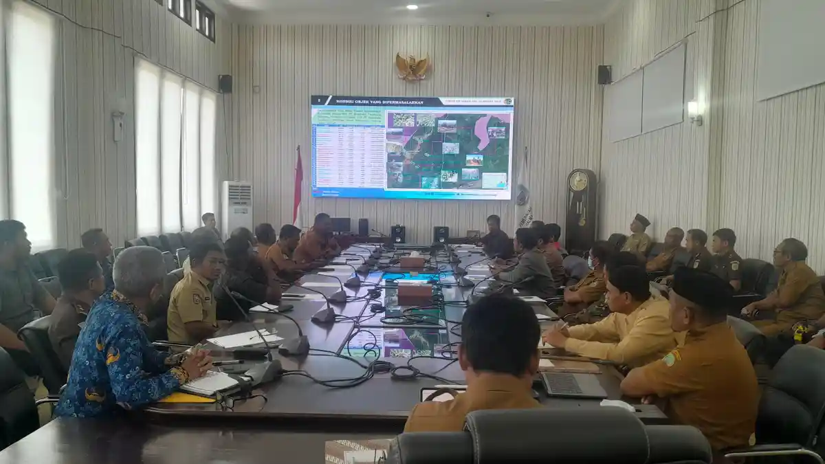 Bupati Halmahera Timur, Masyarakat dengan PT STS Gelar Rapat, Ini yang Dibahas